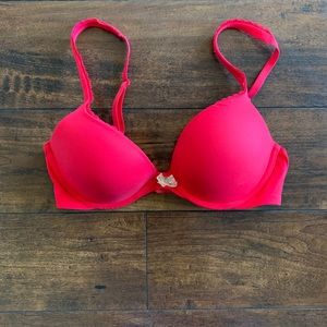 Body by Victoria Secret Push-up Bra